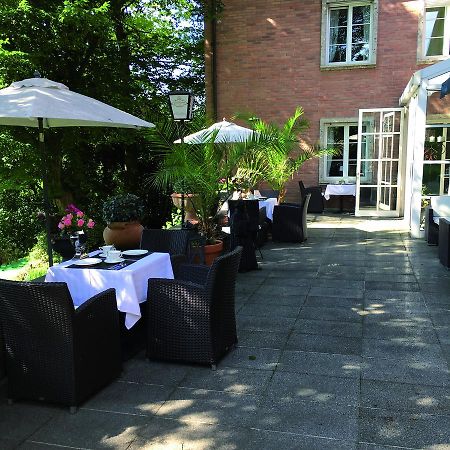 Hotel B&B Bredl In Der Villa Ballestrem 施特劳宾 外观 照片