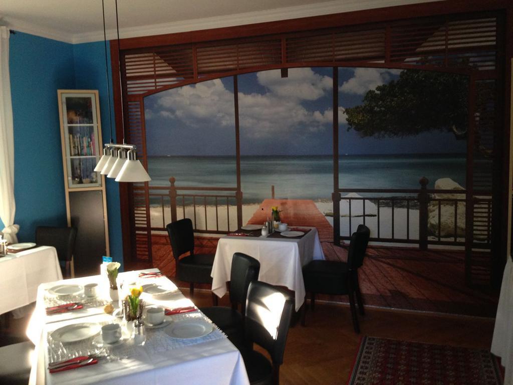 Hotel B&B Bredl In Der Villa Ballestrem 施特劳宾 外观 照片