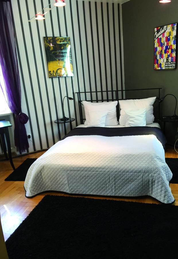 Hotel B&B Bredl In Der Villa Ballestrem 施特劳宾 外观 照片